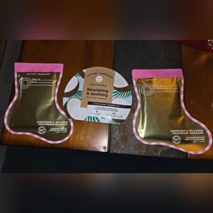 Sephora Lavender Extract 2 Foot Masks And 1 Face Mask